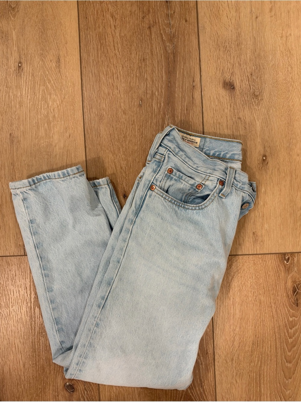 Levi 501’s - Picture 2 of 3